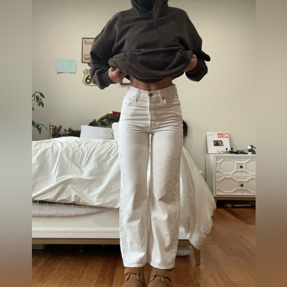 Levi's White straight leg Jeans - Picture 2 of 8